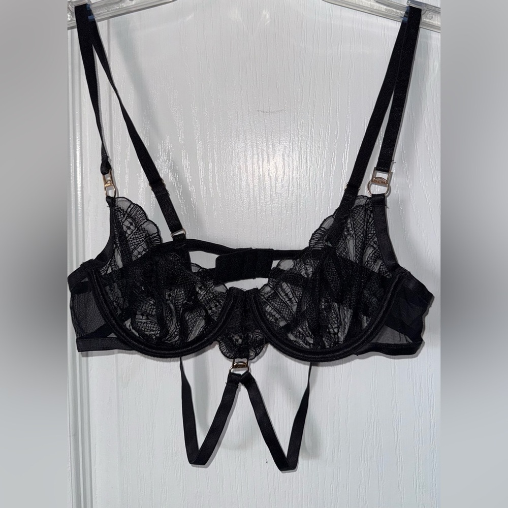 Bluebella Black Lace Elegant Bra Size 32A